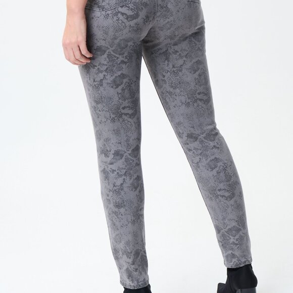 Joseph Ribkoff NWT Gray Python Denim Bejeweled - Picture 4 of 5